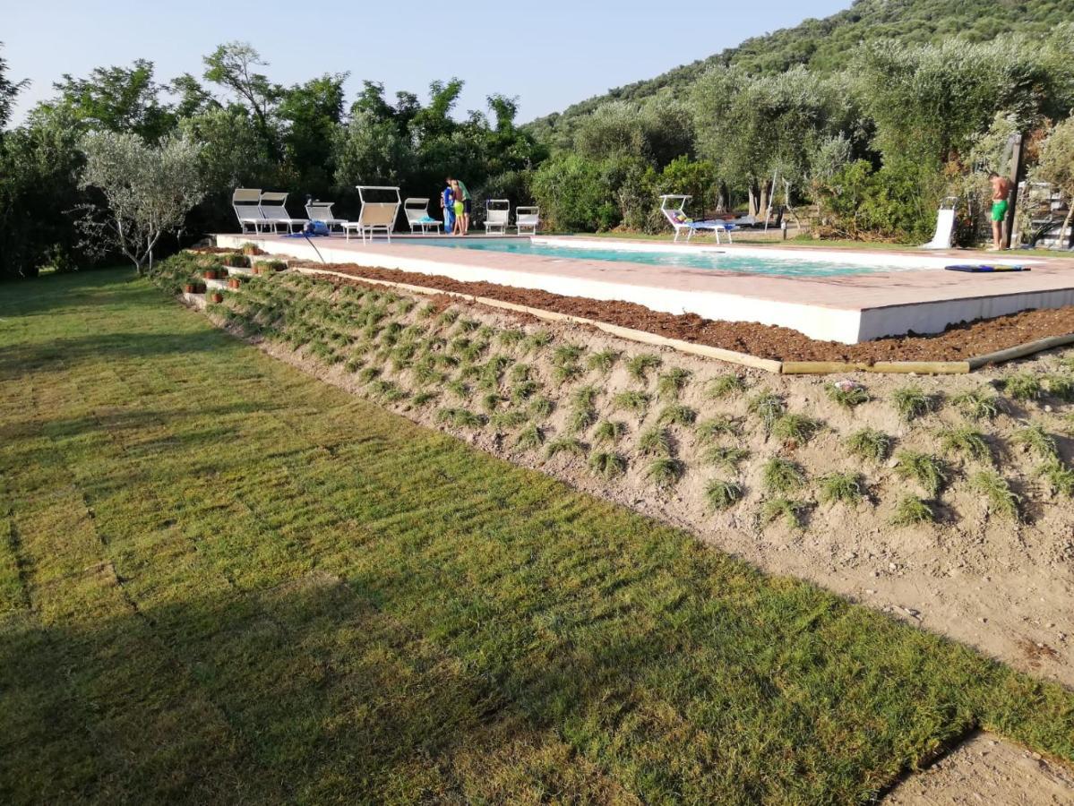 Bed and Breakfast Il Barbagianni Montepescali Exterior foto